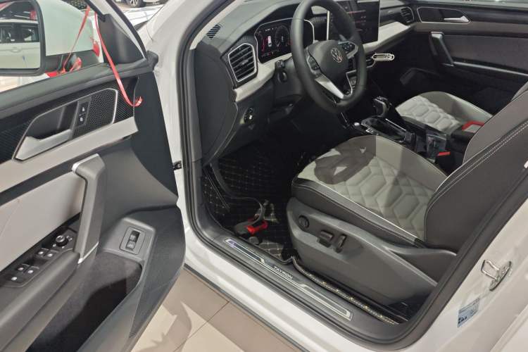 Used Volkswagen Tayron 2024 330TSI Two-Wheel Drive Luxury Plus Advanced Version
