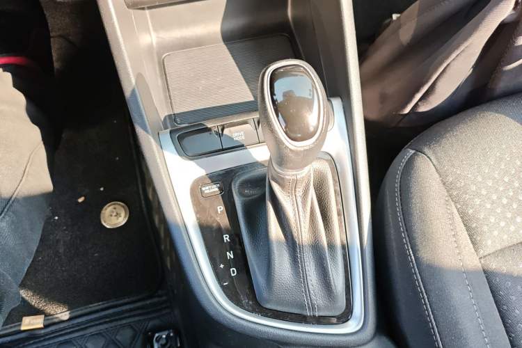 Used Hyundai Celesta 2018 1.6L Automatic GL Enjoyment Edition China VI compliant