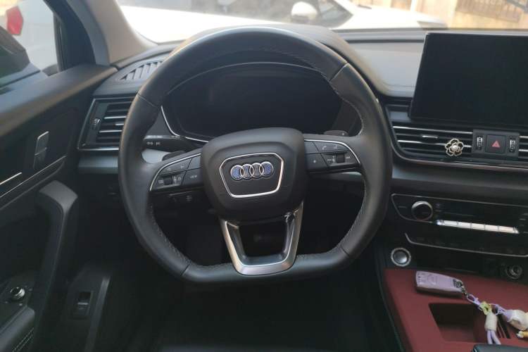 Used Audi Q5L 2023 40T Fashionable and Dynamic Edition
