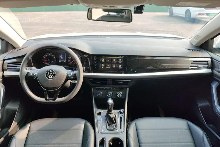 Used Volkswagen Lavida 2021 1.5L Automatic Comfort Edition
