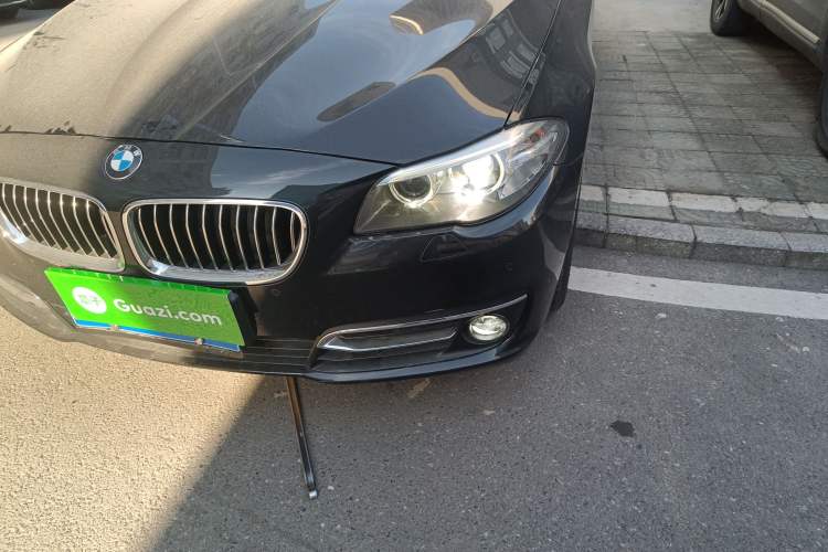 Used BMW 5 Series 2014 525Li Luxury Design Package
