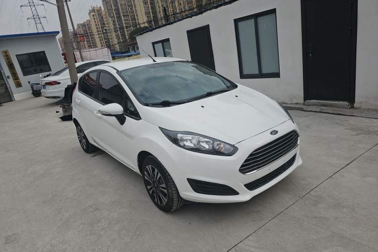 Used Ford Fiesta 2013 Hatchback 1.5L Manual Fashion Edition