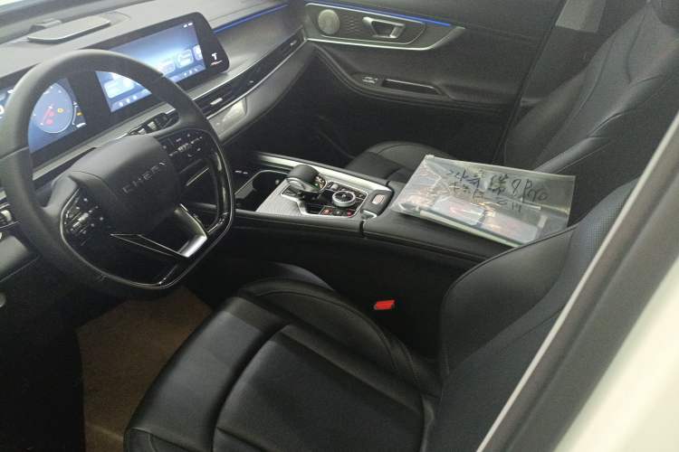 Used Chery Tiggo 8 PRO 2024 Champion Edition 290T Two-Wheel Drive Shining Version 7 Seats
