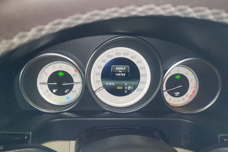 Used Mercedes-Benz E-Class 2015 E 260 L Sport & Fashion Model
