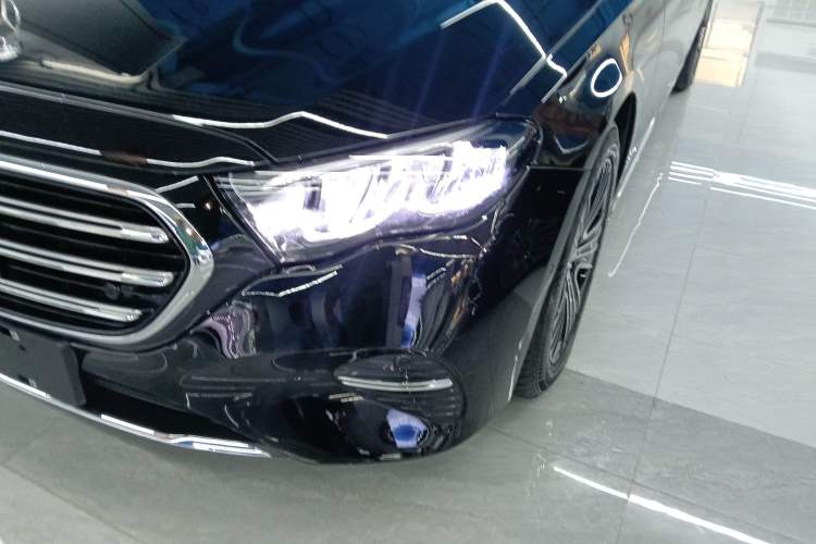 Used Mercedes-Benz E-Class 2025-Year Facelift E 260 L