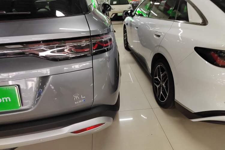 Used BYD Song L DM-i 2025 Intelligent Driving Version 160 km Beyond-Range Type