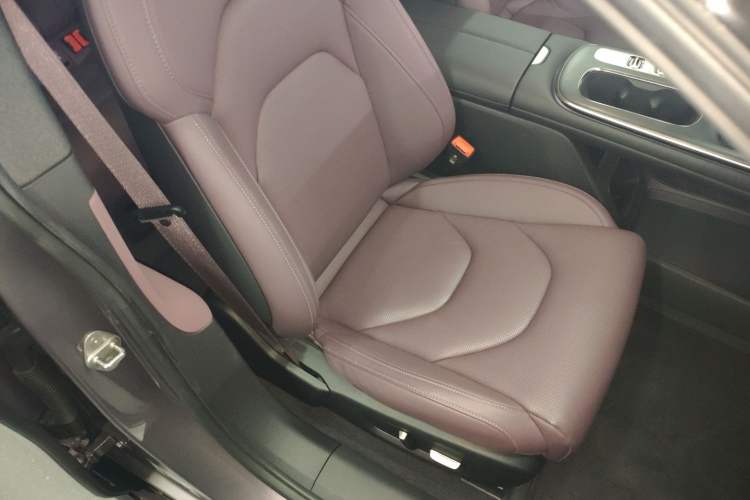 Used  SU7 2024 Rear-Drive Long-Range Intelligent Driving Version
