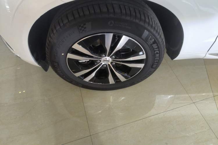 Used Volvo XC60 2023 B5 4x4 Smart Luxury Edition
