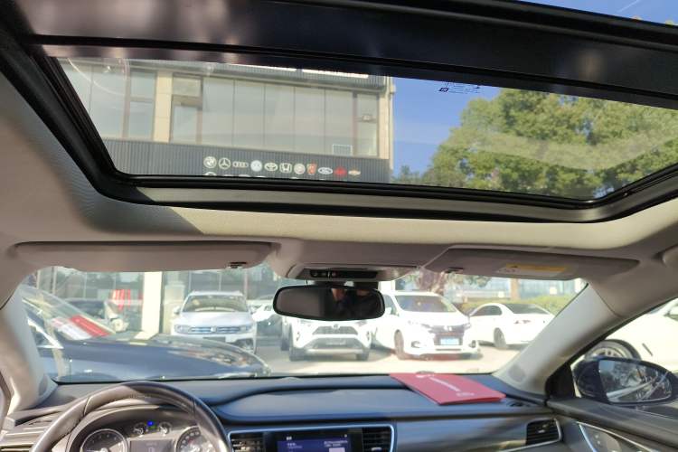 Used Buick LaCrosse 2022 652T Luxury Version
