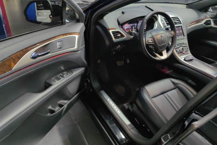 Used Lincoln MKZ 2019 2.0T Luxury Edition China VI
