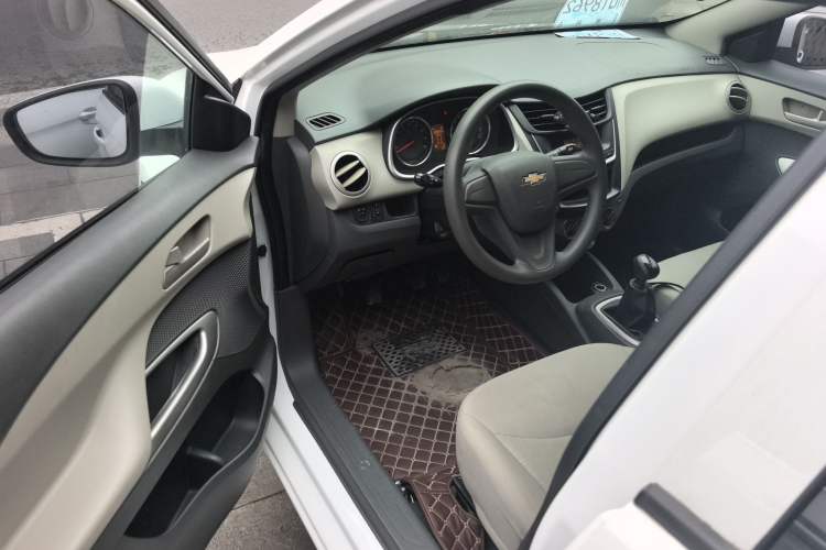 Used Chevrolet Sail 2015 Sail 3 1.5L Manual with Ideal Sunroof Edition