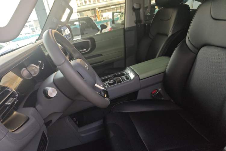 Used  BJ40 2024 2.0T All-New Blade Hero Edition Climber
