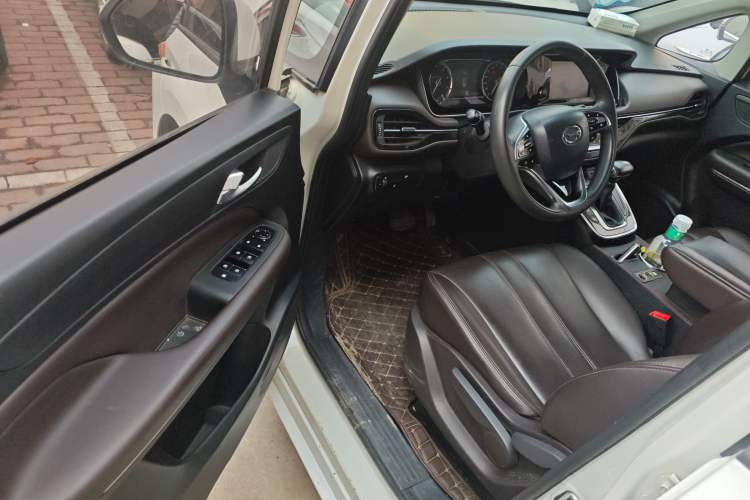 Used GAC Trumpchi M6 2019 270T Automatic Luxury Edition (7-seater) China V Standard
