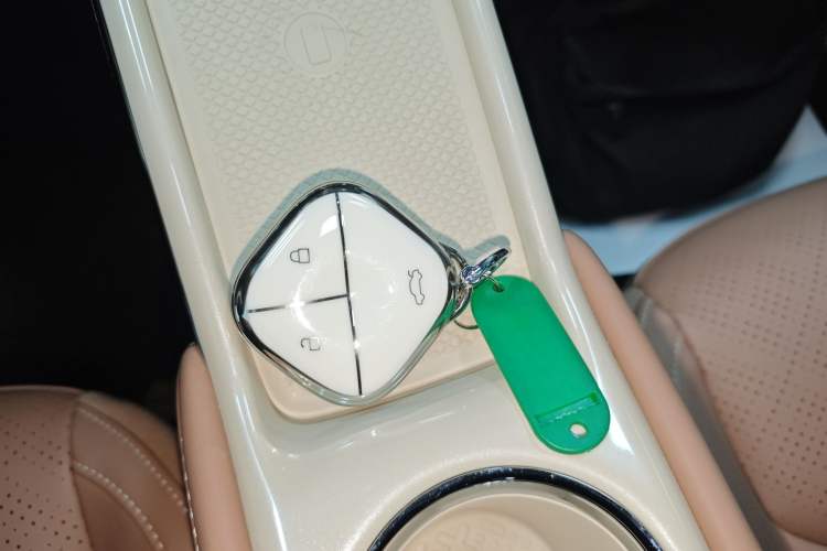 Used Wuling Bingo 2025 333 km Lingxi Deluxe Edition
