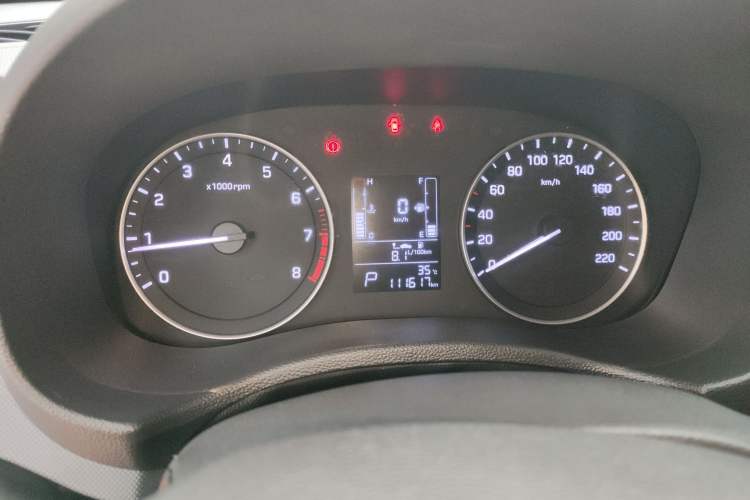 Used Hyundai ix25 2015 1.6L Automatic Two-Wheel Drive Smart GLS Trim
