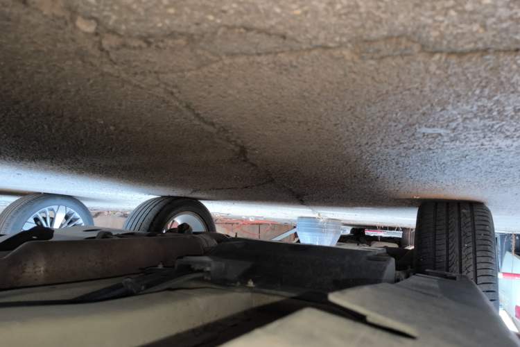 Used Land X7 2015 2.0T Panoramic Prestige Edition
