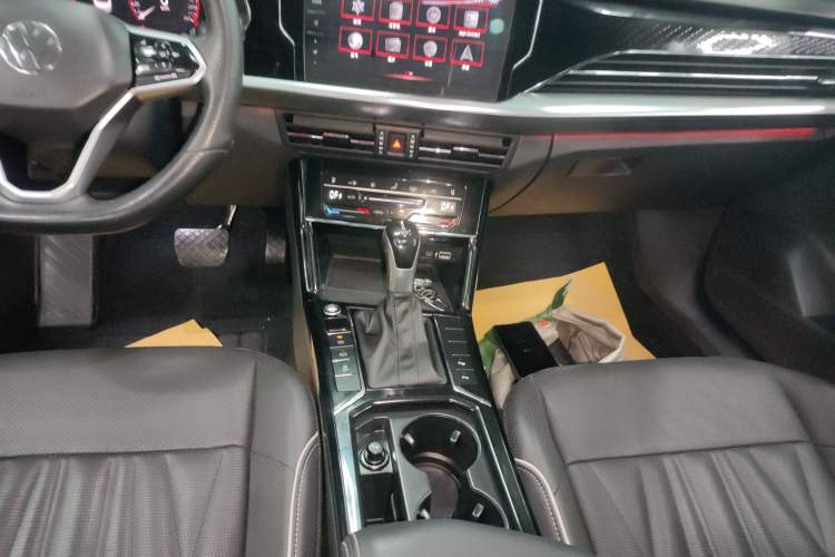 Used Volkswagen Passat 2022 330TSI Starry Luxury Edition