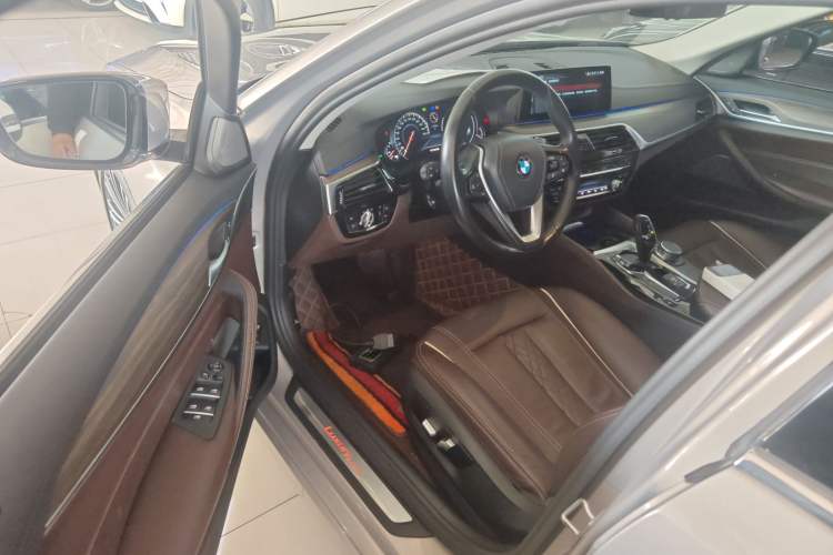 Used BMW 5 Series 2018 530Li Luxury Edition Premium Package
