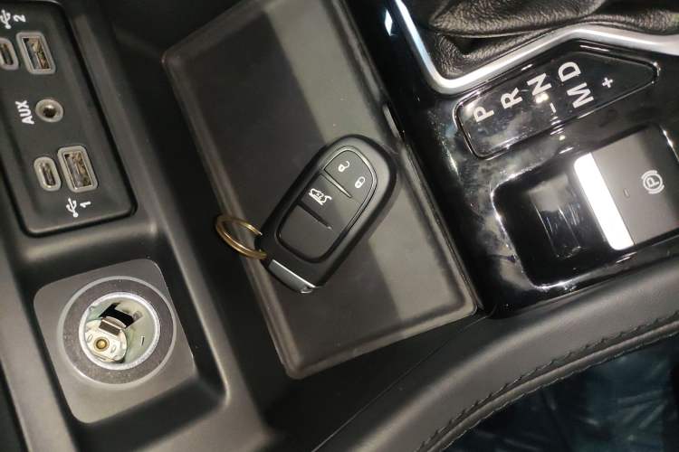 Used  Grand Commander 2022 2.0T Two-Wheel Drive Luxury Version