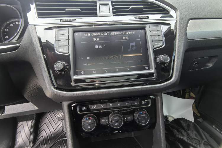 Used Volkswagen Tiguan L 2017 380TSI Automatic All-Wheel-Drive Flagship Edition
