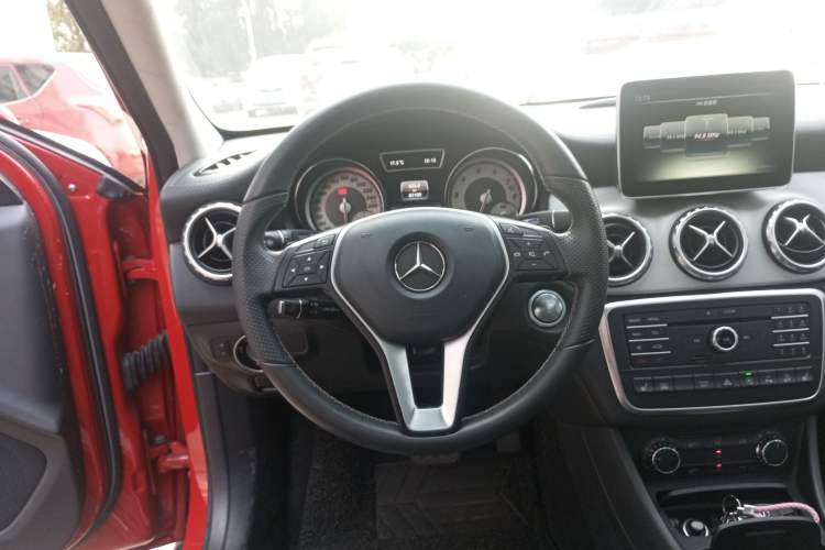 Used Mercedes-Benz GLA 2016 GLA 220 4MATIC Fashion Edition