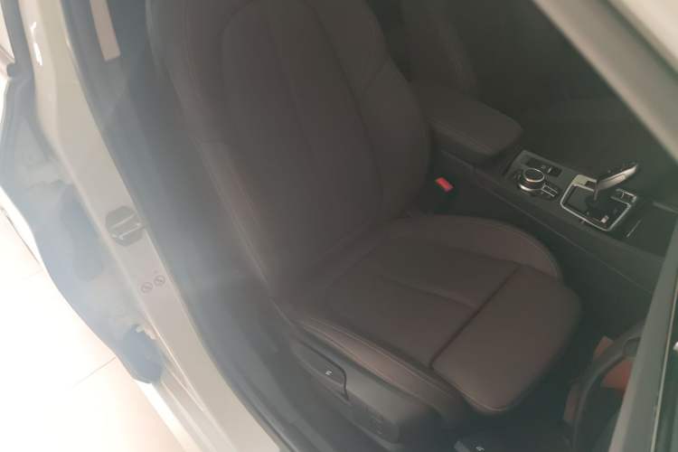 Used BMW 1 Series 2023 120i M Sport Night Edition
