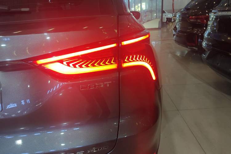 Used Changan CS75 PLUS 2020 1.5T Automatic Luxury Version
