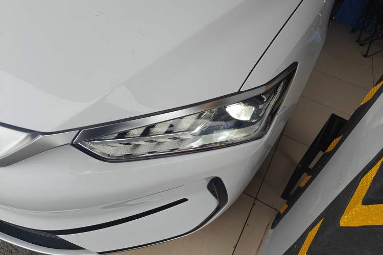 Used BYD Qin PLUS 2021 EV 500KM Luxury Model
