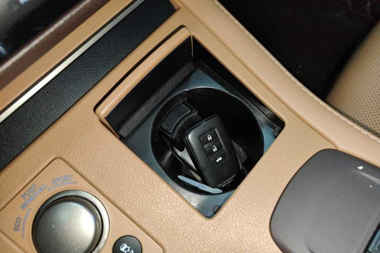 Used Lexus ES 2015 200 Elite Edition