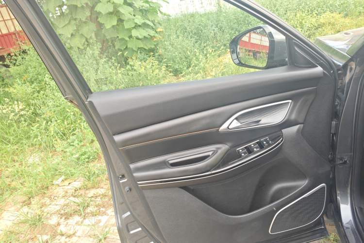 Used Changan X7 PLUS 2024 1.5T Automatic Luxury 7-Seater
