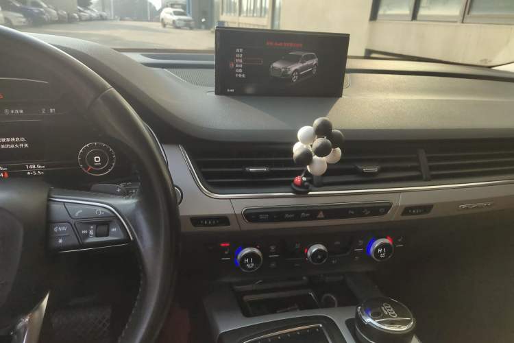 Used Audi Q7 2018 45 TFSI Technology Edition
