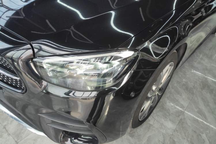 Used Mercedes-Benz E-Class 2022 E 300 L Sporty and Stylish Model