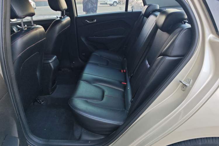 Used Chery Arrizo 5 2016 1.5L CVT Trendsetting Edition
