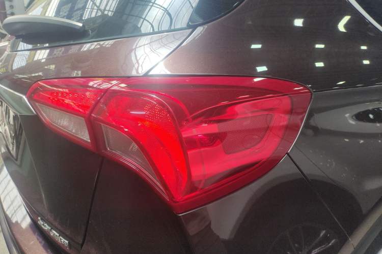 Used Buick Envision 2018 28T Four-Wheel Drive Luxury Model
