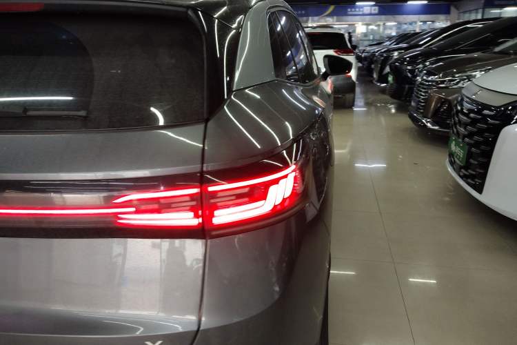 Used Volkswagen ID.4 X 2021 Pro Smart Long-Range Edition