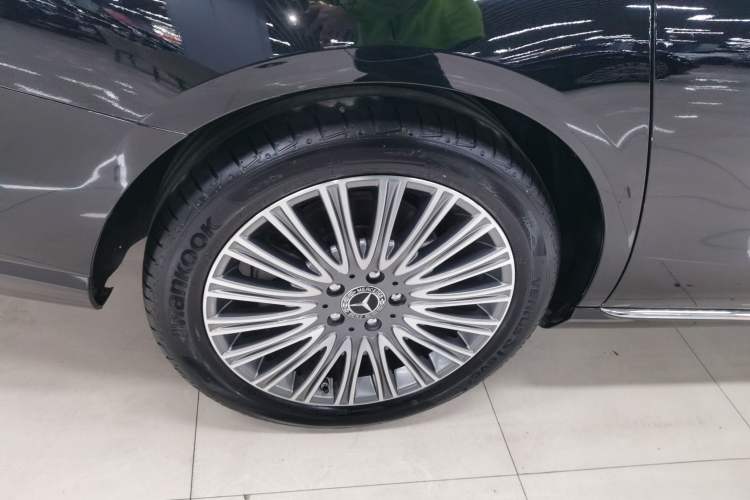 Used Mercedes-Benz E-Class 2022 Updated E 300 L Luxury Edition