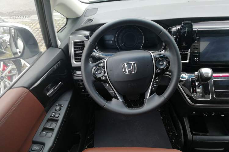 Used Honda Elysion 2019 2.0L Hybrid Supreme Edition
