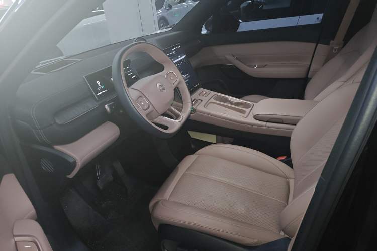 Used Nio EC6 2024 75 kWh