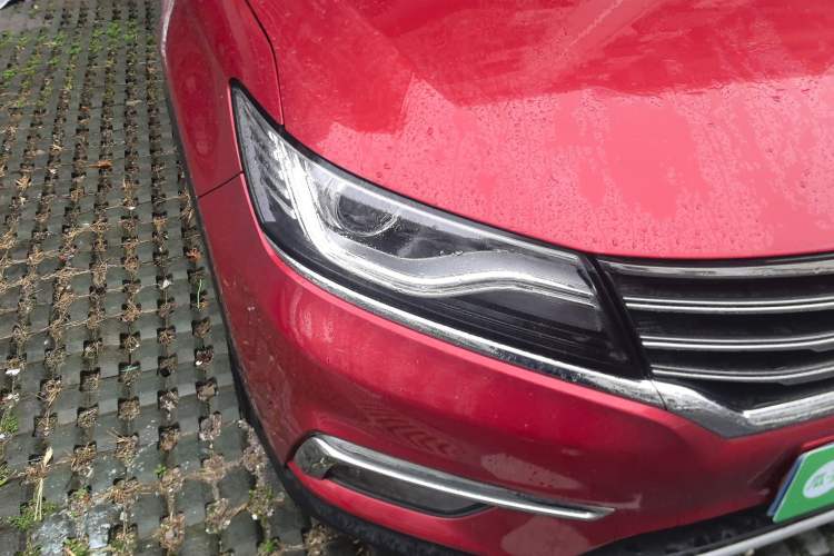 Used Roewe RX5 2016 20T Two-Wheel Drive Automatic Internet Smart Edition