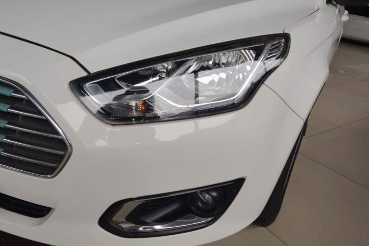 Used Ford Escort 2017 Happiness Edition 1.5L Automatic Fashion Version
