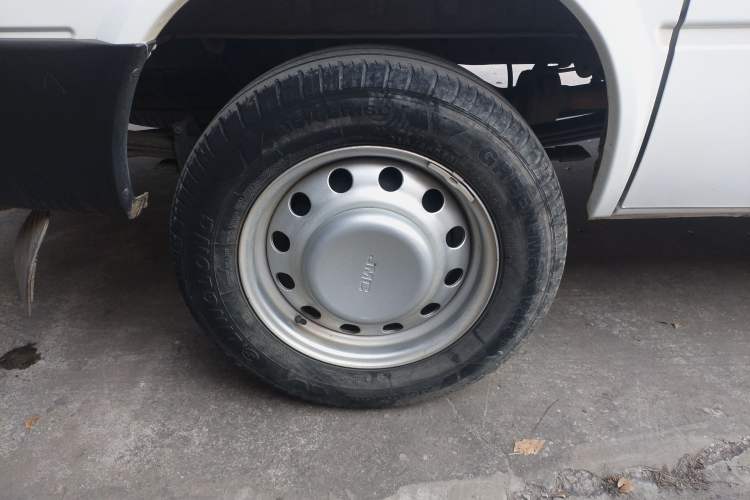 Used JMC Transit 2021 2.8T Space King Taurus Short Wheelbase Mid-Height 6-Seater Diesel Euro VI JX493
