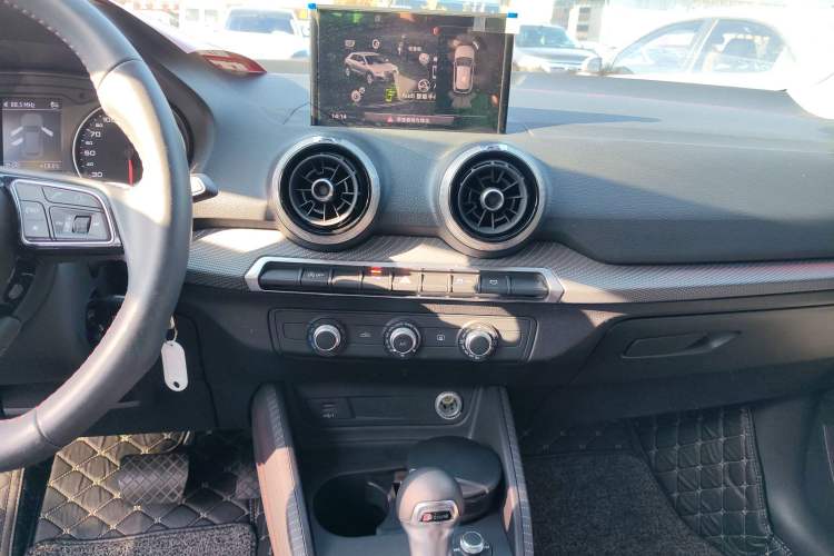 Used Audi Q2L 2022 35 TFSI Progressive Dynamic Edition
