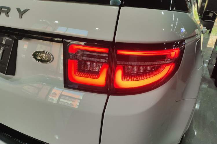 Used Land Rover Discovery Sport 2023 249 PS R-Dynamic S Performance Edition
