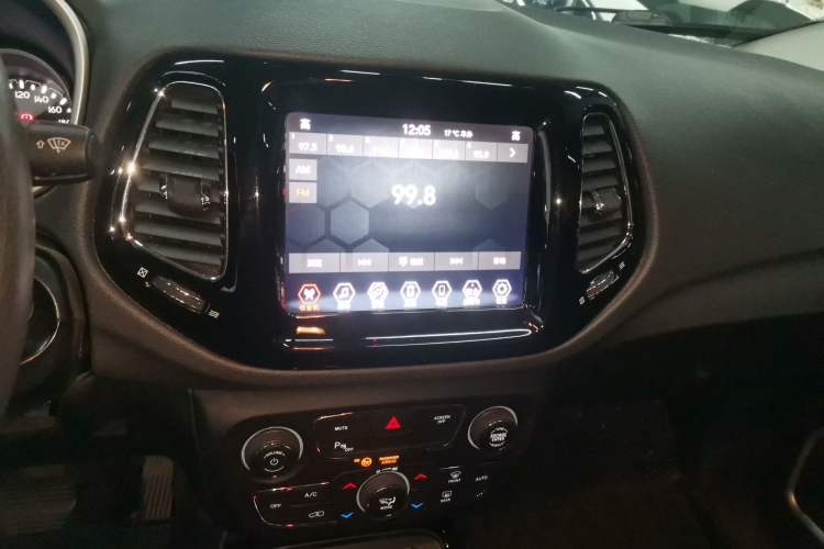 Used  Compass 2019 220T Automatic Family Edition