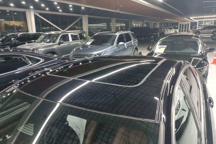 Used Volvo S90 2025 B5 Zhiya Luxury Edition
