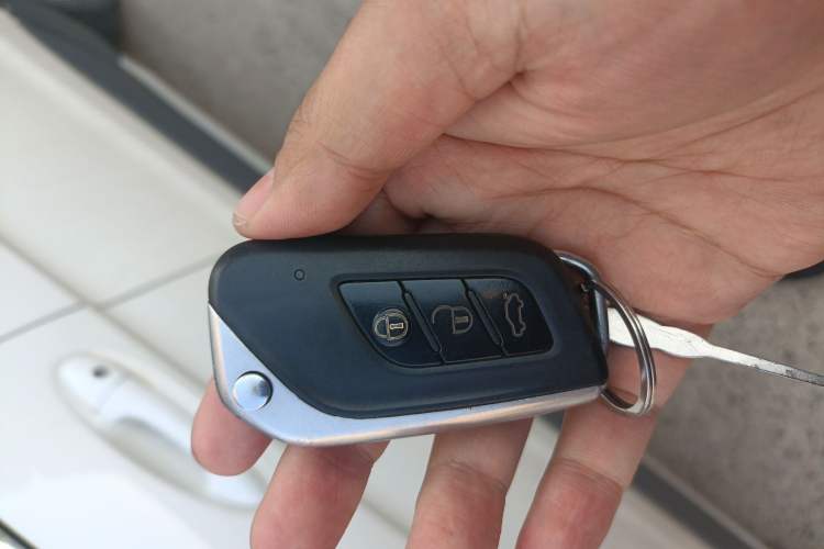 Used BAIC Senova X25 2015 1.5L Manual Comfort Model
