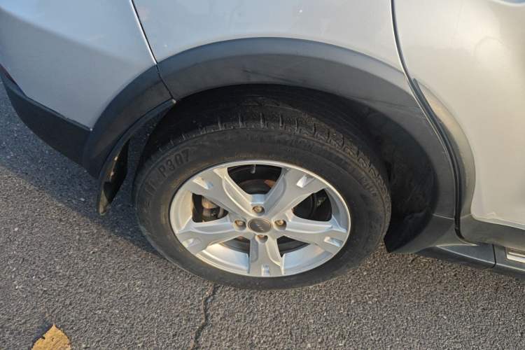 Used Haval H1 2016 Red-Label 1.5L AMT Luxury Model
