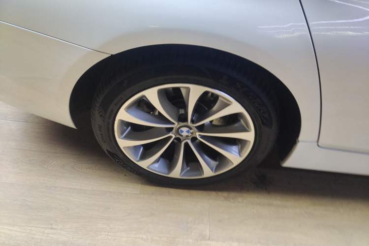 Used BMW 5 Series 2017 528Li xDrive Leading Model