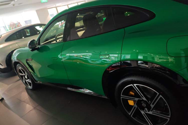 Used  YU7 2025 Ultra-Long Range Rear-Wheel Drive Version
