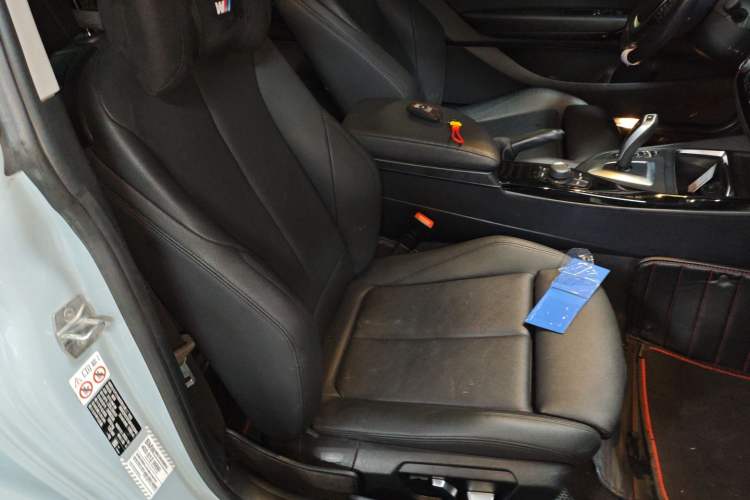 Used BMW 2 Series (Import) 2019 225i Sport Design Package
